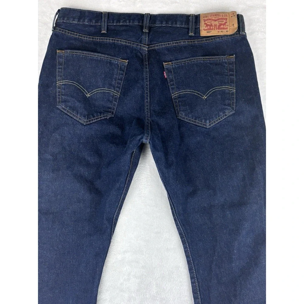 Levis excellent no